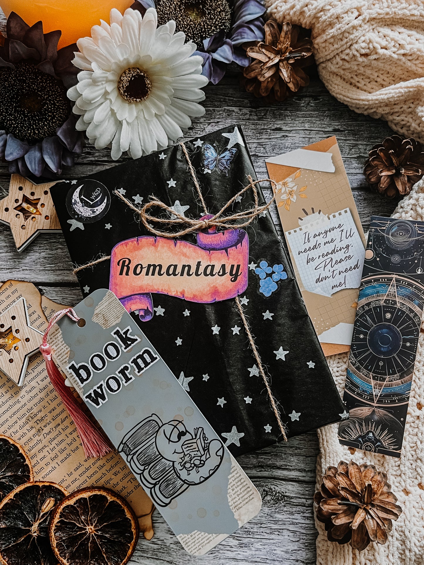 ROMANTASY Blind Date With A Book Box